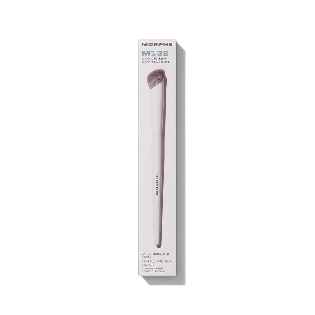 M132 Angled Concealer Brush