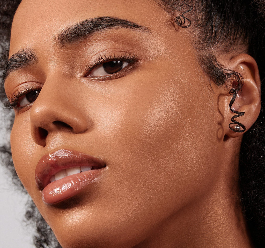 Lightform Extended Hydration Foundation